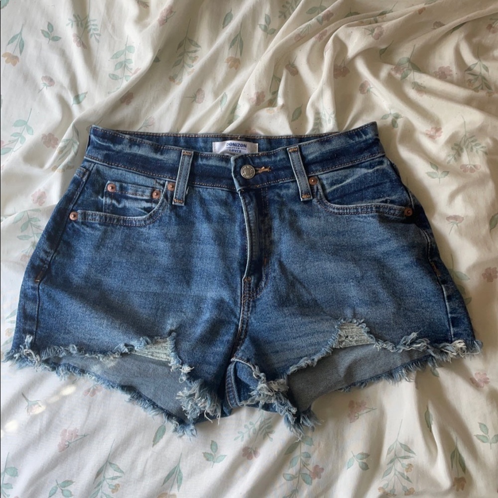 Levi jean shorts